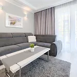 Lesne Tarasy, Sun & Snow Apartamento *