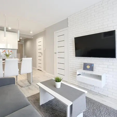 Lesne Tarasy, Sun & Snow *